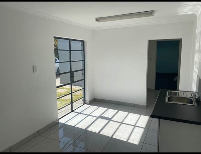 120M² OFFICE TO LET IN NORTHMEAD