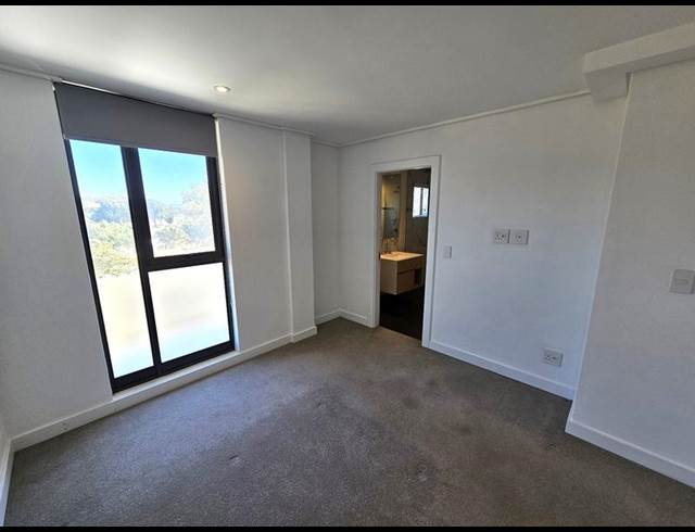 2 BEDROOM PROPERTY TO RENT IN RONDEBOSCH