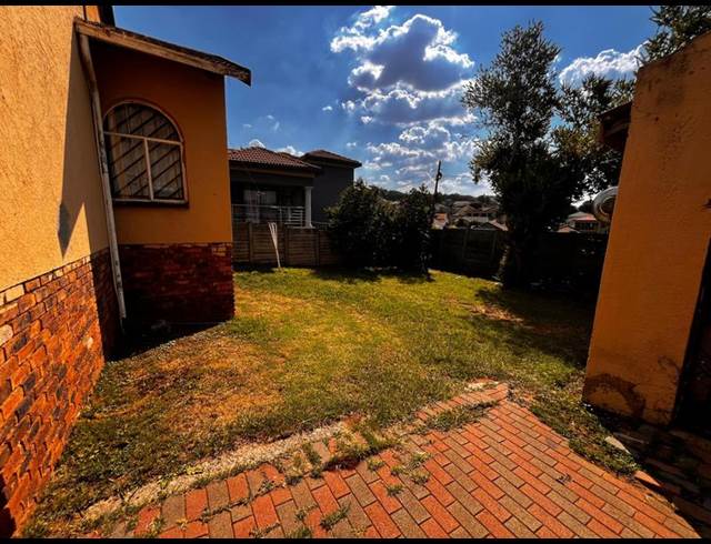 3 BEDROOM PROPERTY TO RENT IN ZAKARIYYA PARK