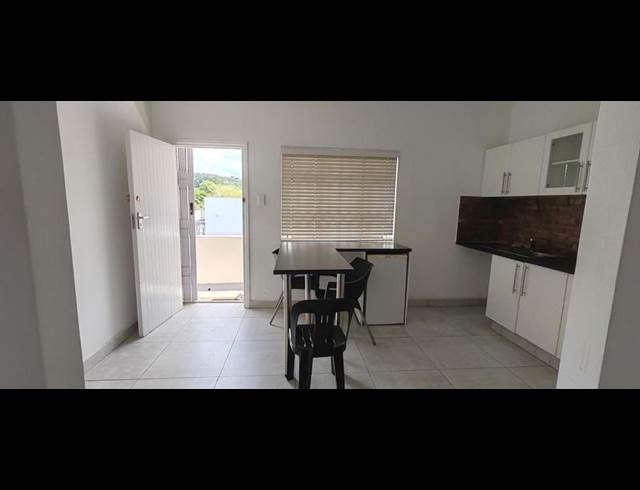 1 BEDROOM PROPERTY TO RENT IN WESTVILLE