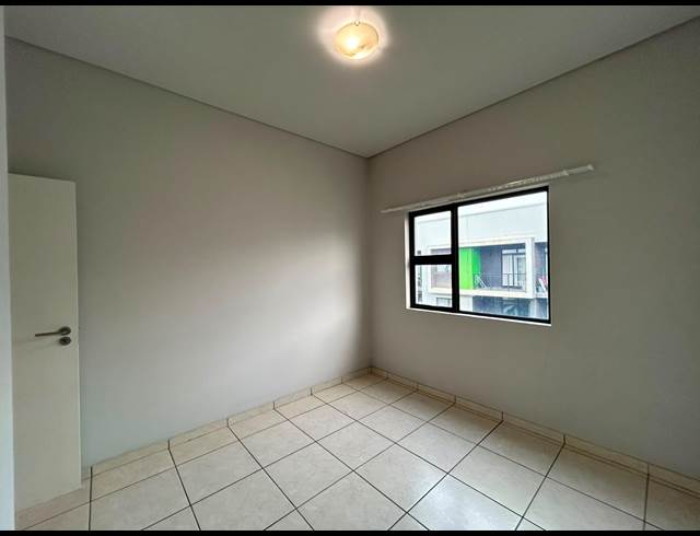 1 BEDROOM APARTMENT TO LET IN BALLITO CENTRAL