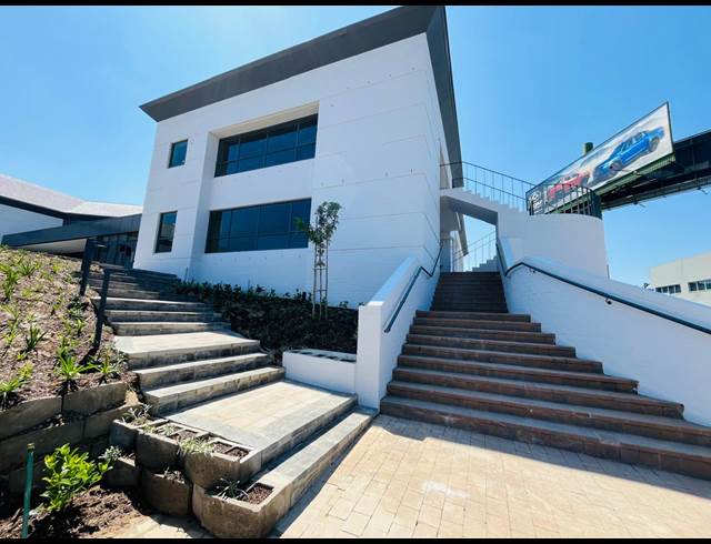 430M² OFFICE TO LET IN VORNA VALLEY
