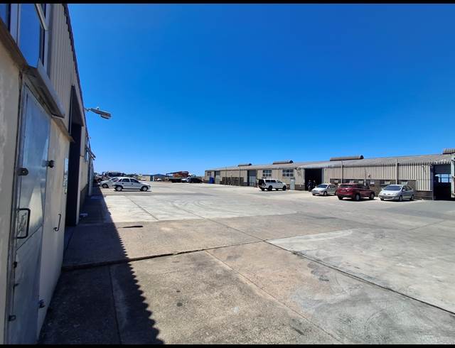275M² WAREHOUSE TO LET IN WOODBROOK