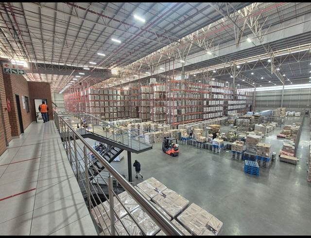 22,095M² WAREHOUSE TO LET IN WITFONTEIN