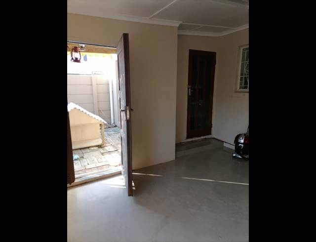 2 bed property to rent in WORCESTER WEST