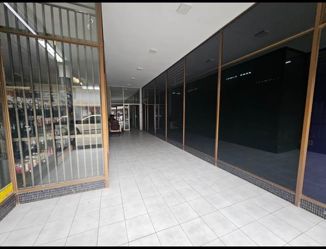 1,452M² BUILDING TO LET IN KRUGERSDORP CENTRAL