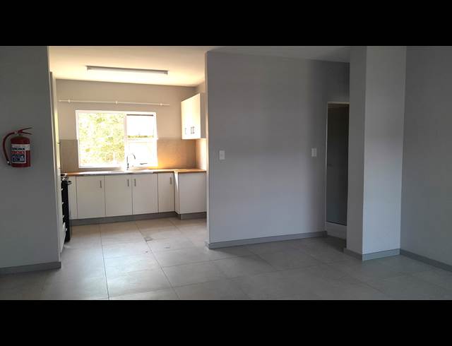 2 bed property to rent in PELHAM