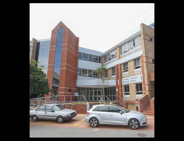 1,077M² OFFICE TO LET IN TYGER VALLEY