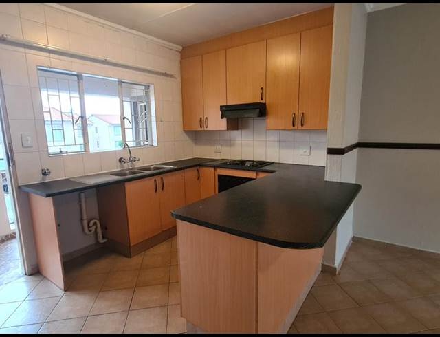 2 BEDROOM PROPERTY TO RENT IN DALPARK EXT 1