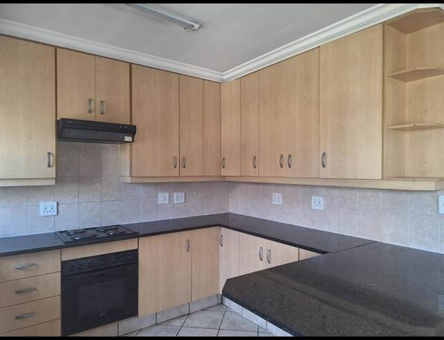 2 BEDROOM PROPERTY TO RENT IN SONNEVELD