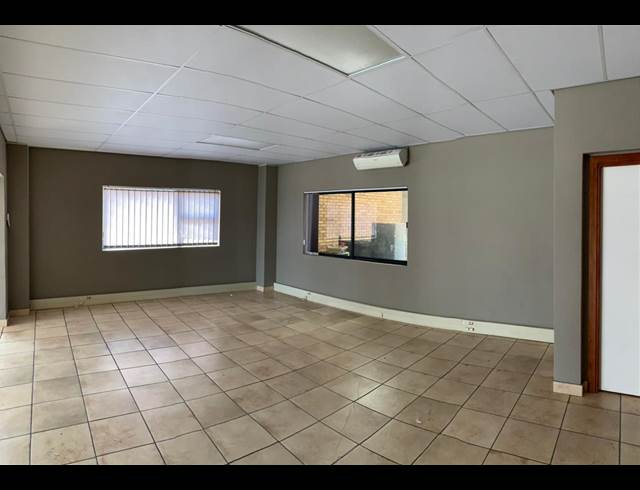 470M² WAREHOUSE TO LET IN HONEYDEW