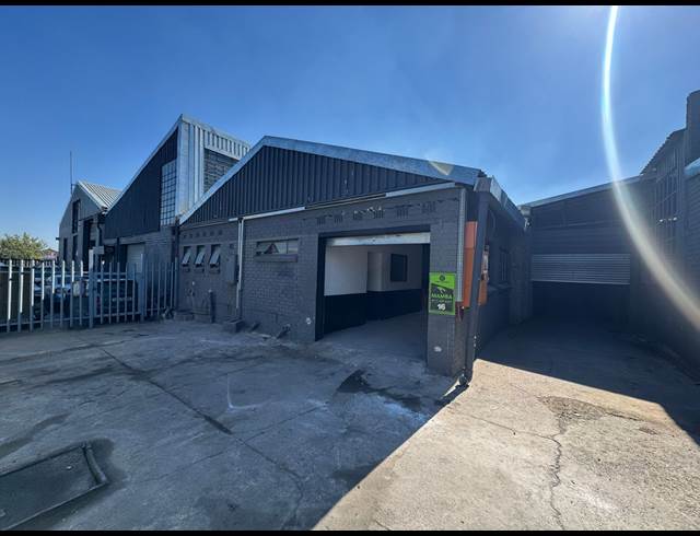 290M² WAREHOUSE TO LET IN SEBENZA