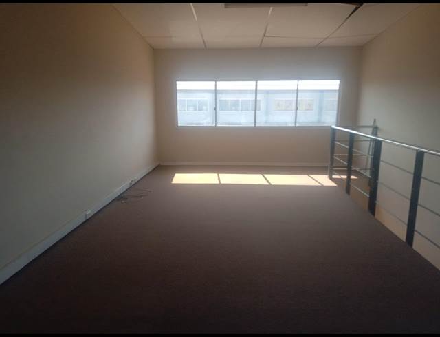 83M² BUILDING TO LET IN SHAKAS HEAD