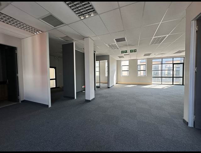 155.30M² OFFICE TO LET IN ECO PARK ESTATE