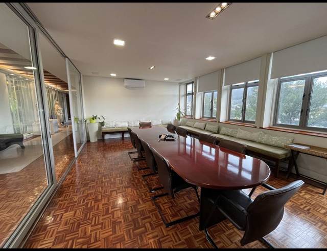 827M² OFFICE TO LET IN GARDENS