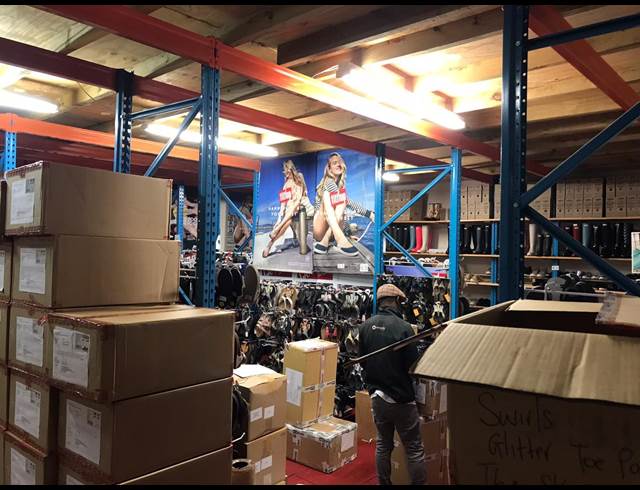 186M² WAREHOUSE TO LET IN NORTHGATE ISLAND