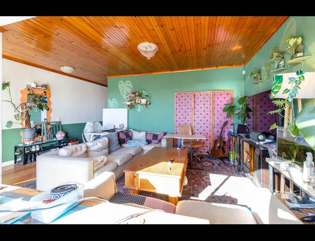 2 BEDROOM HOUSE TO LET IN WALMER ESTATE