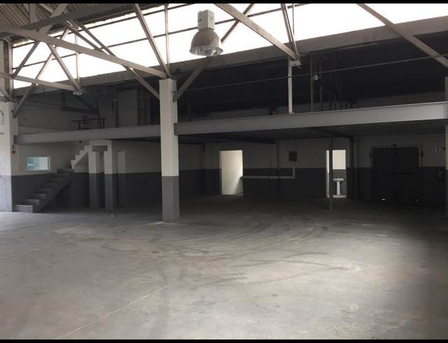 850M² FACTORY TO LET IN PAARDEN EILAND