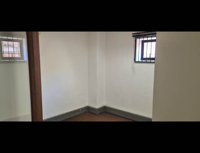124M² OFFICE TO LET IN NELSPRUIT CENTRAL