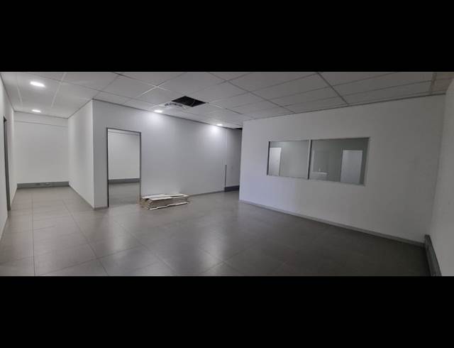 136.20M² OFFICE TO LET IN GLENWOOD