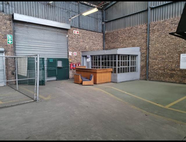 3,492M² WAREHOUSE TO LET IN ROCKY DRIFT