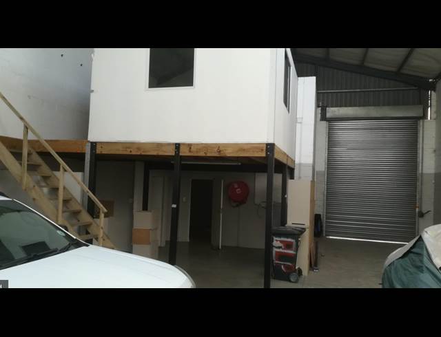 217M² MINI FACTORY TO LET IN BRACKENFELL INDUSTRIAL