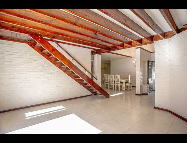 4 BEDROOM HOUSE RENTED IN SONSTRAAL HEIGHTS