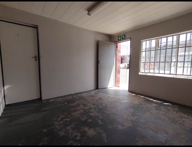 355M² WAREHOUSE TO LET IN CITY DEEP