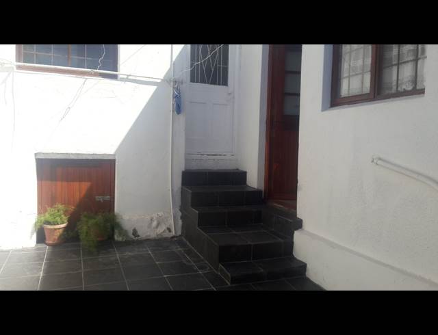 4 bed property to rent in WOODSTOCK