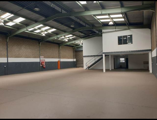 648M² WAREHOUSE TO LET IN WADEVILLE