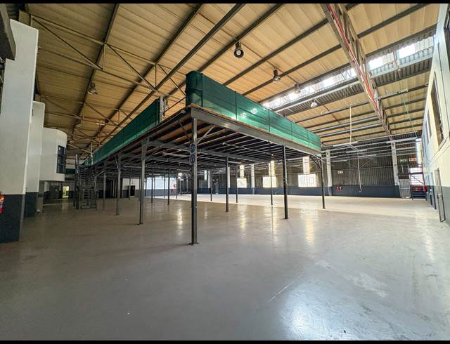 2,770M² WAREHOUSE TO LET IN WESTMEAD