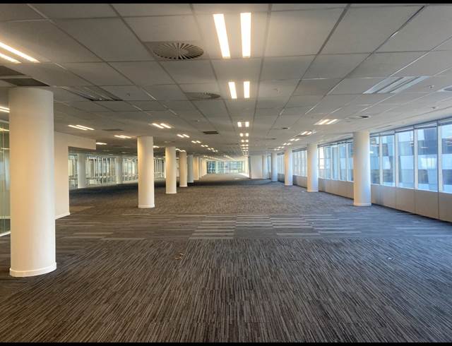 2,985.90M² OFFICE TO LET IN SANDTON CENTRAL