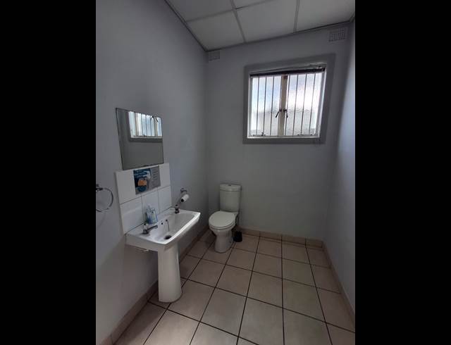 310M² OFFICE TO LET IN VINCENT