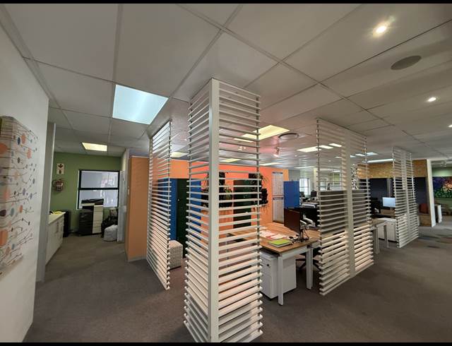 410M² OFFICE TO LET IN TOKAI