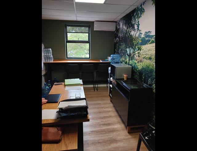 23M² OFFICE TO LET IN BALLITO DISTRICT