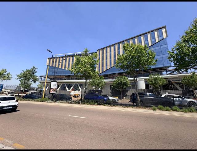 1,113M² OFFICE TO LET IN WATERFALL