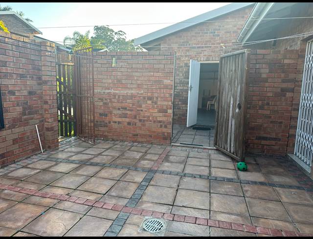 3 BEDROOM SIMPLEX TO LET IN UMTENTWENI