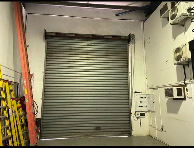 330M² WAREHOUSE TO LET IN RED HILL