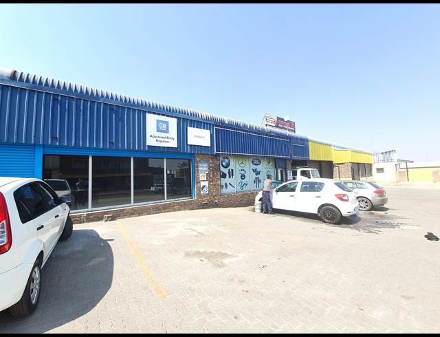 435M² MINI FACTORY RENTED IN BOOYSENS