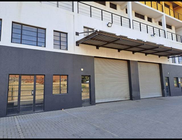 761M² WAREHOUSE TO LET IN POMONA