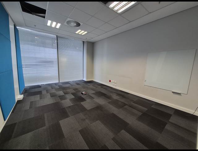 1,093M² OFFICE TO LET IN SANDTON CENTRAL
