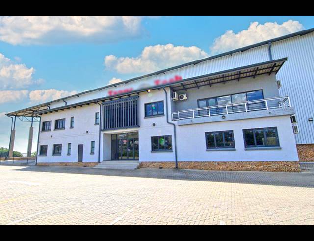 4,314M² WAREHOUSE TO LET IN KYA SANDS