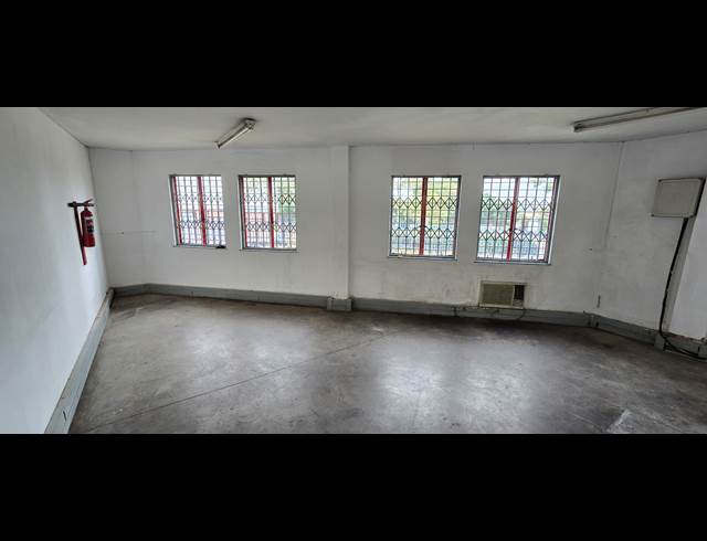 1,373M² WAREHOUSE TO LET IN KYA SANDS