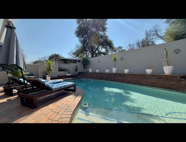 4 BEDROOM HOUSE TO LET IN PARKMORE