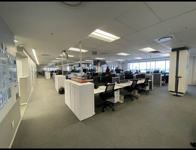 4,055M² OFFICE TO LET IN CAPE TOWN CITY CENTRE