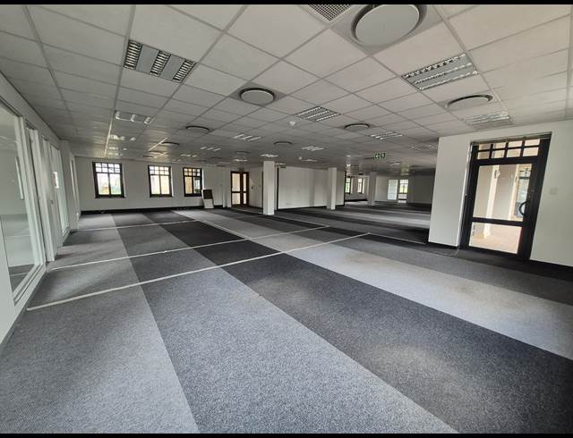 229M² OFFICE TO LET IN SANDTON CENTRAL