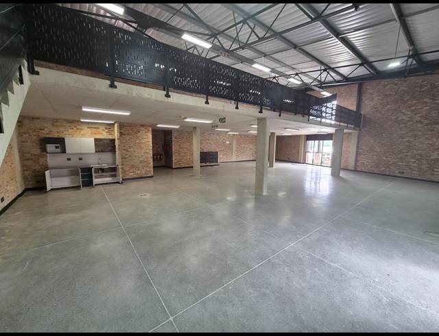 499M² WAREHOUSE TO LET IN RIVERSANDS