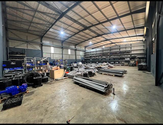 2,866M² WAREHOUSE TO LET IN KNOPJESLAAGTE
