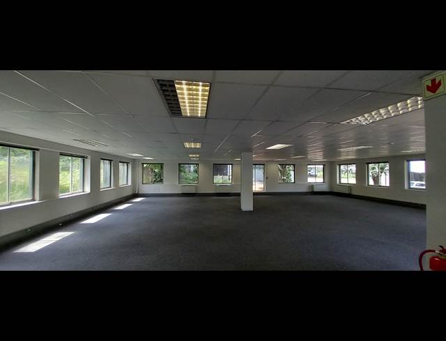 239M² OFFICE TO LET IN WOODMEAD