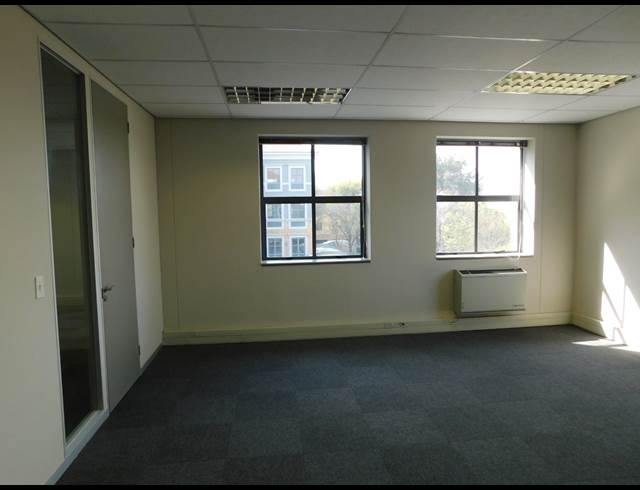 412M² OFFICE TO LET IN ILLOVO
